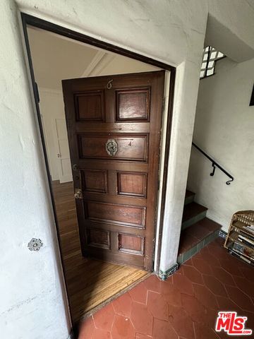 5564 W 6th Street 6, Los Angeles, CA 90036