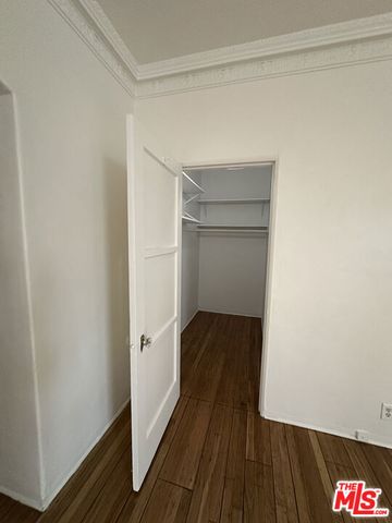 5564 W 6th Street 6, Los Angeles, CA 90036