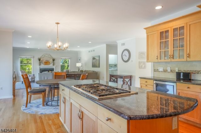 2 Trails End Ct, Westfield Town, NJ 07090