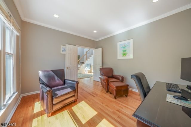 2 Trails End Ct, Westfield Town, NJ 07090