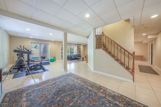 2 Trails End Ct, Westfield Town, NJ 07090