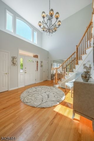 2 Trails End Ct, Westfield Town, NJ 07090