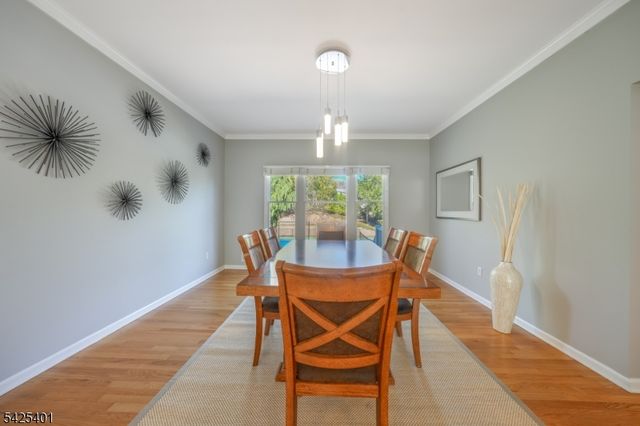 2 Trails End Ct, Westfield Town, NJ 07090