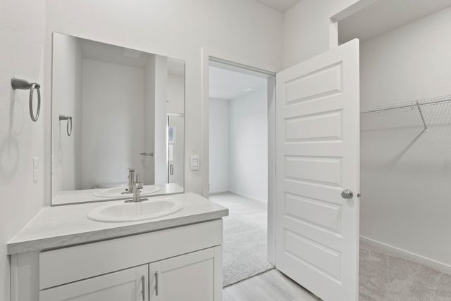 5137 E Mckinnon Ln, Spokane, WA 99212