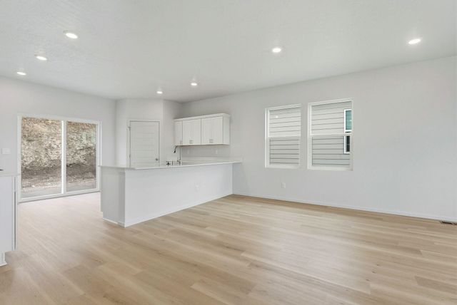 5137 E Mckinnon Ln, Spokane, WA 99212