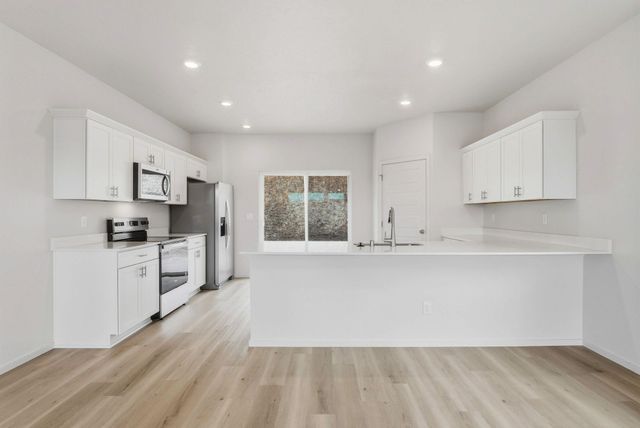 5137 E Mckinnon Ln, Spokane, WA 99212