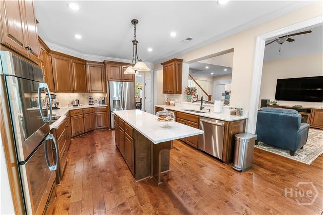 25 Crestwood Drive, Savannah, GA 31405