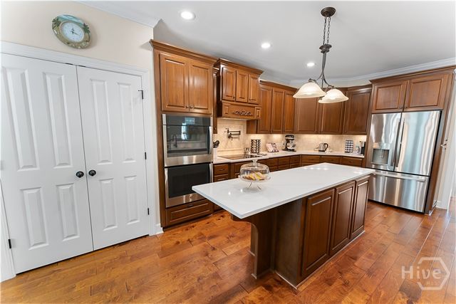 25 Crestwood Drive, Savannah, GA 31405