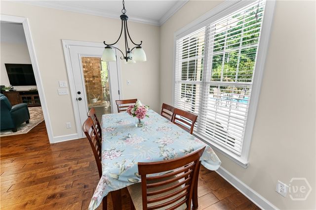 25 Crestwood Drive, Savannah, GA 31405