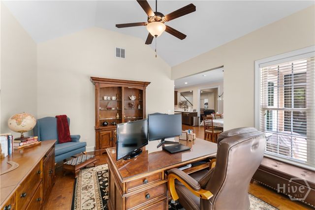 25 Crestwood Drive, Savannah, GA 31405