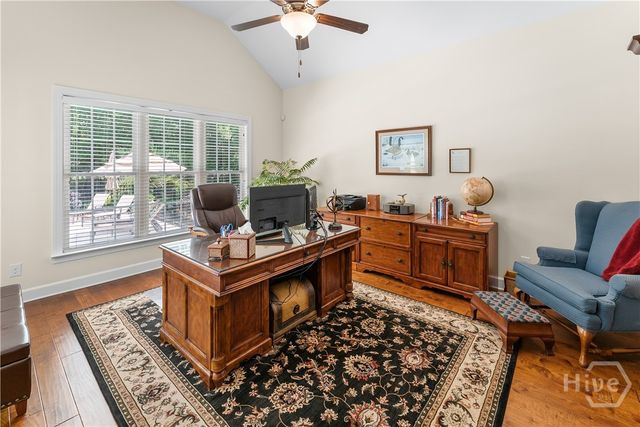 25 Crestwood Drive, Savannah, GA 31405