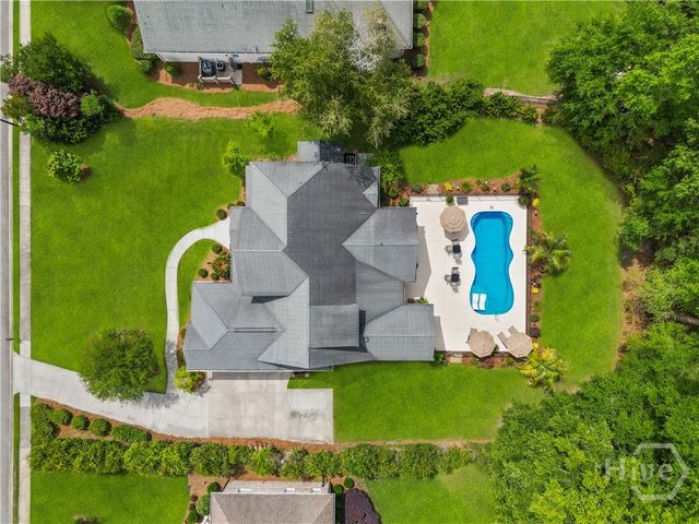 25 Crestwood Drive, Savannah, GA 31405