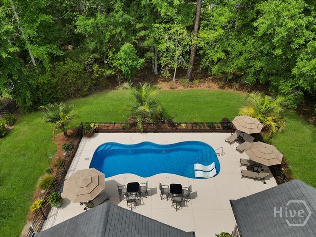 25 Crestwood Drive, Savannah, GA 31405
