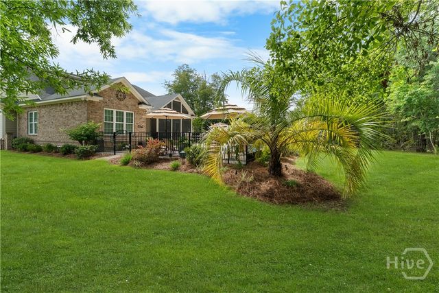 25 Crestwood Drive, Savannah, GA 31405