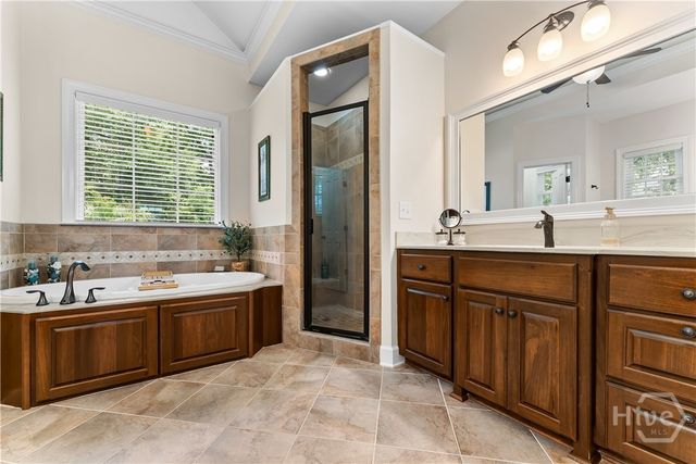 25 Crestwood Drive, Savannah, GA 31405