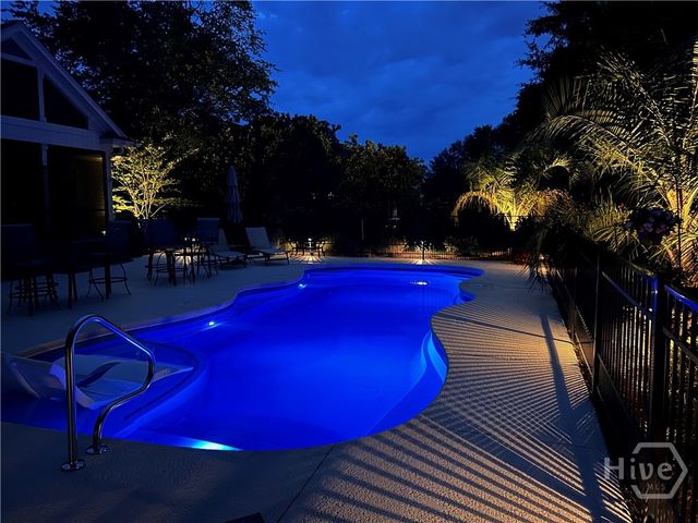 25 Crestwood Drive, Savannah, GA 31405