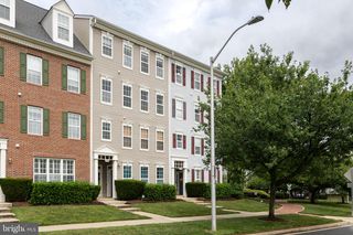 584 ORCHARD RIDGE DR #200, Gaithersburg, MD 20878