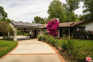 4860 Vanalden Avenue, Tarzana, CA 91356