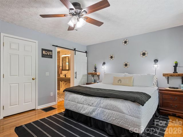222 Thistle Ridge, Clyde, NC 28721