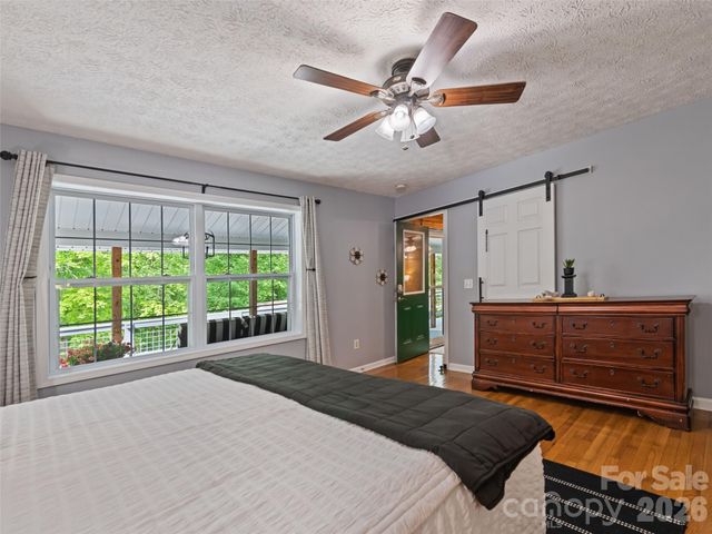 222 Thistle Ridge, Clyde, NC 28721