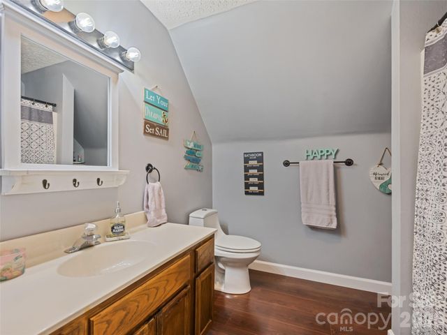 222 Thistle Ridge, Clyde, NC 28721
