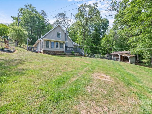 222 Thistle Ridge, Clyde, NC 28721