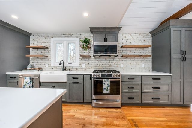 1354 Route 134, Dennis, MA 02660