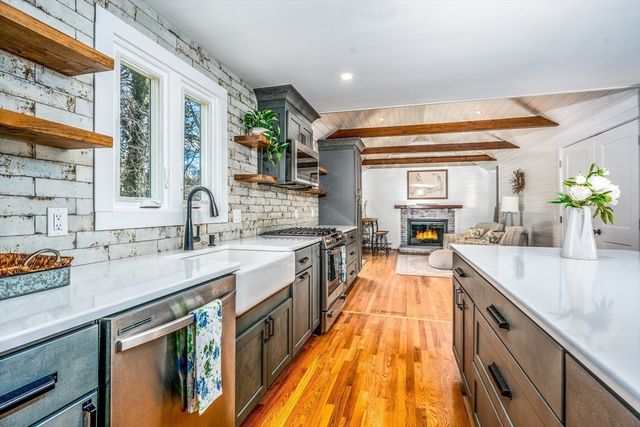 1354 Route 134, Dennis, MA 02660