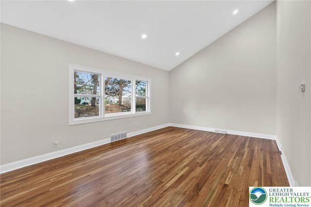 1134 North 26th Street, South Whitehall Twp, PA 18104