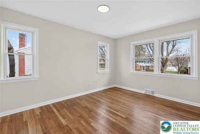 1134 North 26th Street, South Whitehall Twp, PA 18104