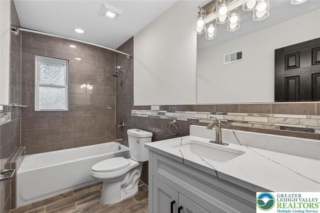 1134 North 26th Street, South Whitehall Twp, PA 18104