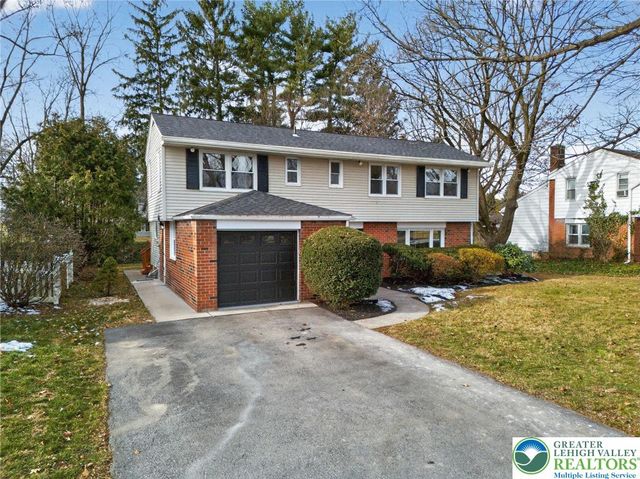 1134 North 26th Street, South Whitehall Twp, PA 18104