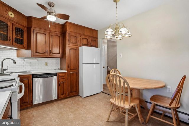 511 CHARLES DR, King Of Prussia, PA 19406