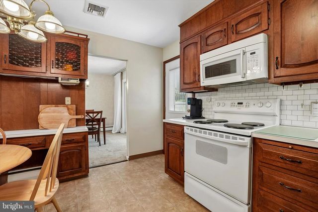 511 CHARLES DR, King Of Prussia, PA 19406