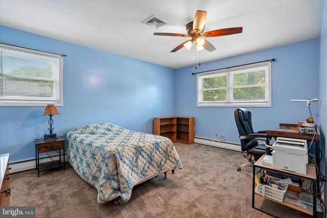 511 CHARLES DR, King Of Prussia, PA 19406