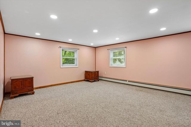 511 CHARLES DR, King Of Prussia, PA 19406