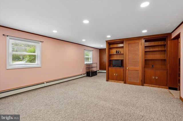 511 CHARLES DR, King Of Prussia, PA 19406