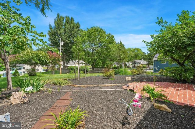 511 CHARLES DR, King Of Prussia, PA 19406