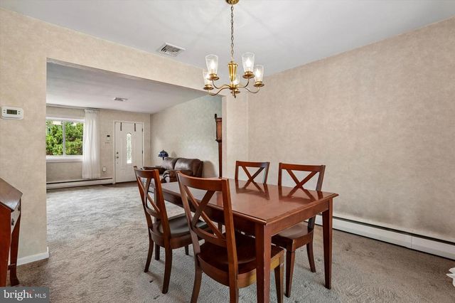 511 CHARLES DR, King Of Prussia, PA 19406