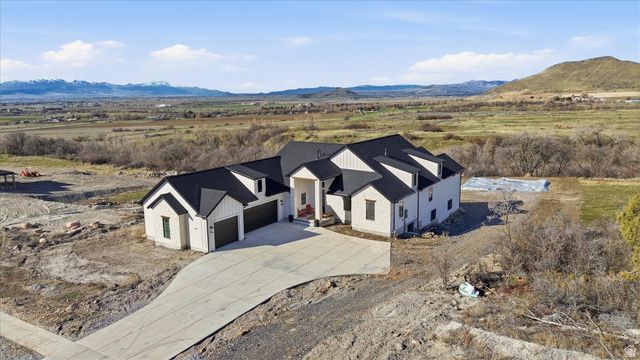 687 N CHERRY CREEK PKWY, Richmond, UT 84333