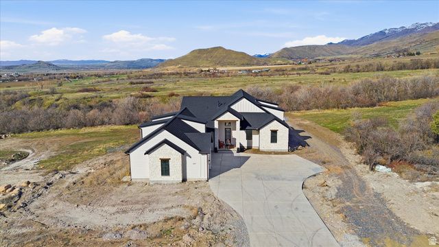 687 N CHERRY CREEK PKWY, Richmond, UT 84333