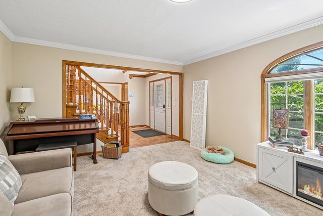 7916 Dooneen Avenue, Tinley Park, IL 60477