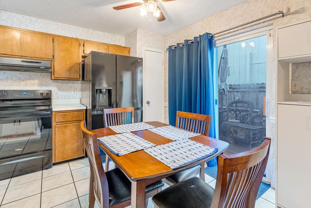 309 Woodland Park Circle, Mary Esther, FL 32569