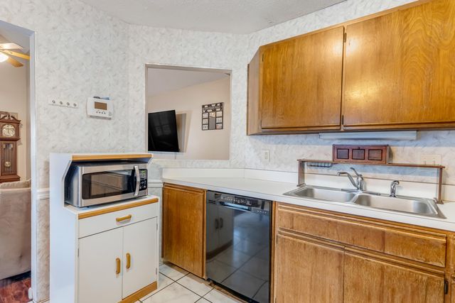 309 Woodland Park Circle, Mary Esther, FL 32569