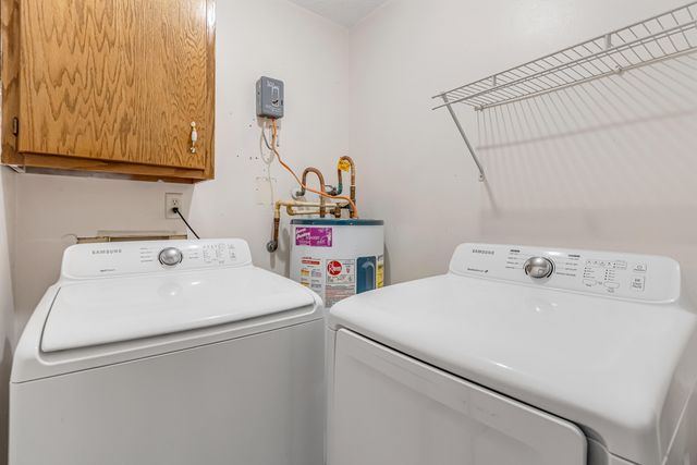 309 Woodland Park Circle, Mary Esther, FL 32569