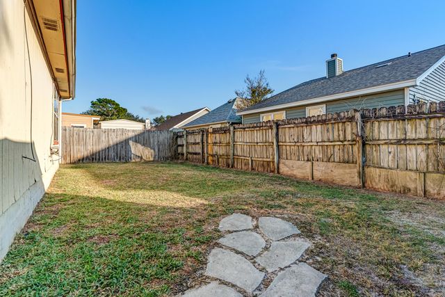 309 Woodland Park Circle, Mary Esther, FL 32569