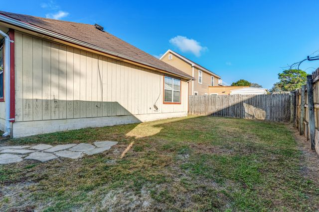 309 Woodland Park Circle, Mary Esther, FL 32569