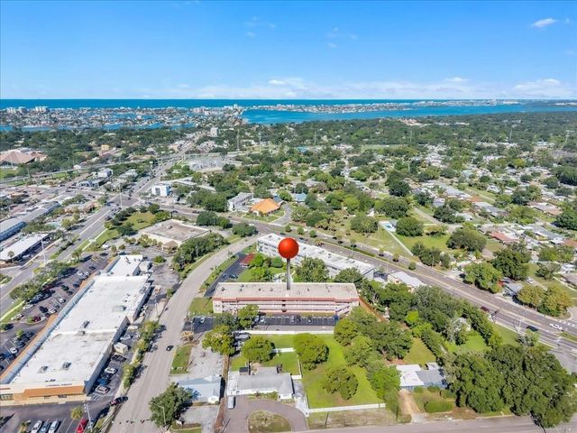 6645 1ST AVENUE N 102, St Petersburg, FL 33710
