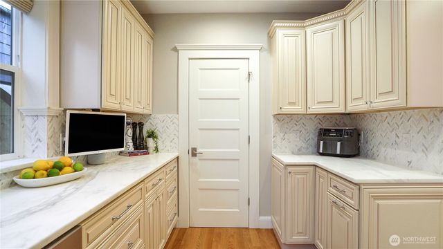 616 N K Street, Tacoma, WA 98403