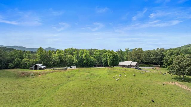 102 Cross Creek Lane, Warne, NC 28909
